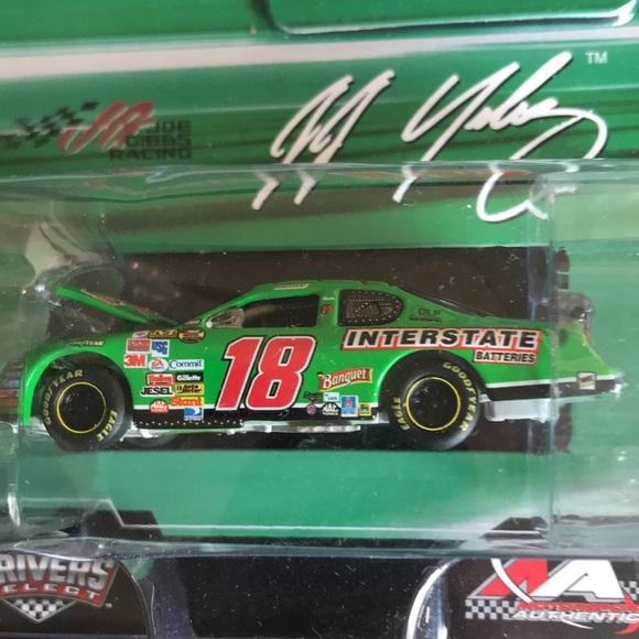 J.J. Yeley #18 Interstate Bat. 2007Monte Carlo SS Limited Edition 1/64 (SKU 248) - Picture 3 of 11